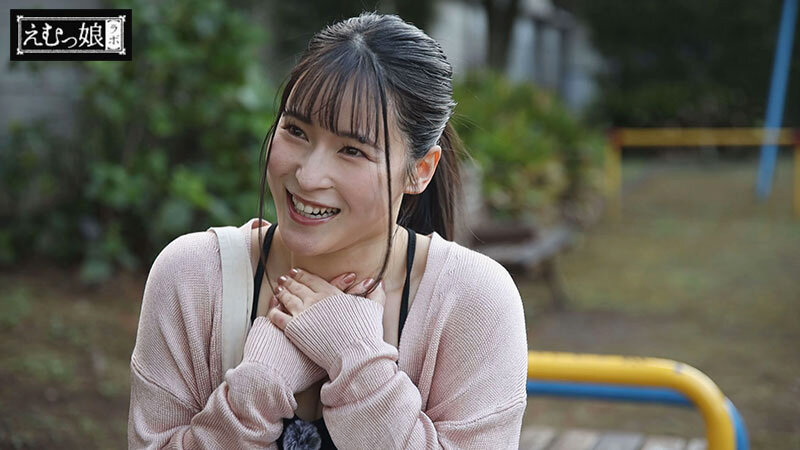 「【素人】22歳美女ありさが乱交で中出し連発！イラマチオで絶頂アクメする過激プレイ」のサムネイル
