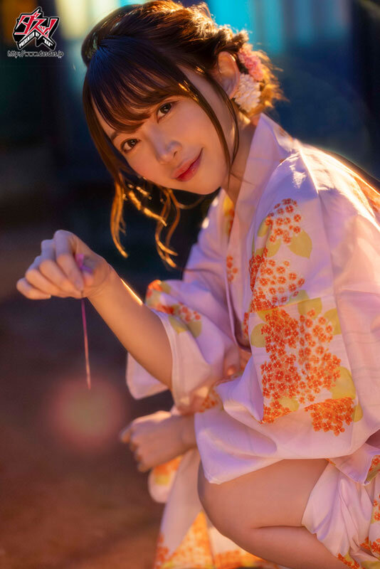 「七瀬アリス ベスト7時間 スレンダー巨乳美少女の厳選シーン完全収録コレクション」のサンプル画像1枚目