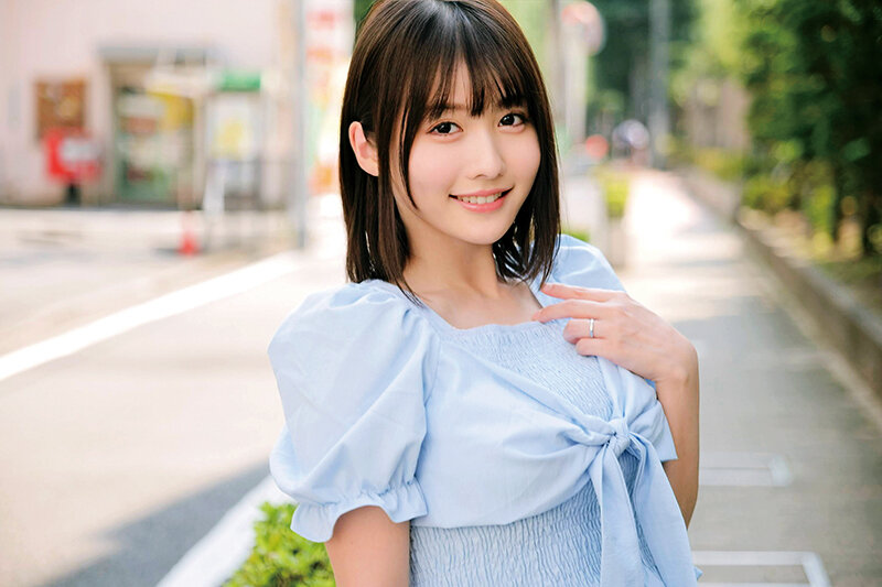 「【素人人妻】童貞君のナンパ企画で優しく筆下ろし中出しSEX!母性溢れる奥様が密着洗体で発情」のサンプル画像2枚目