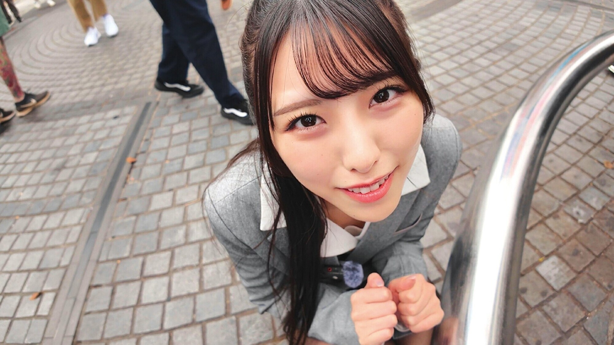 「しおりさん」のサムネイル