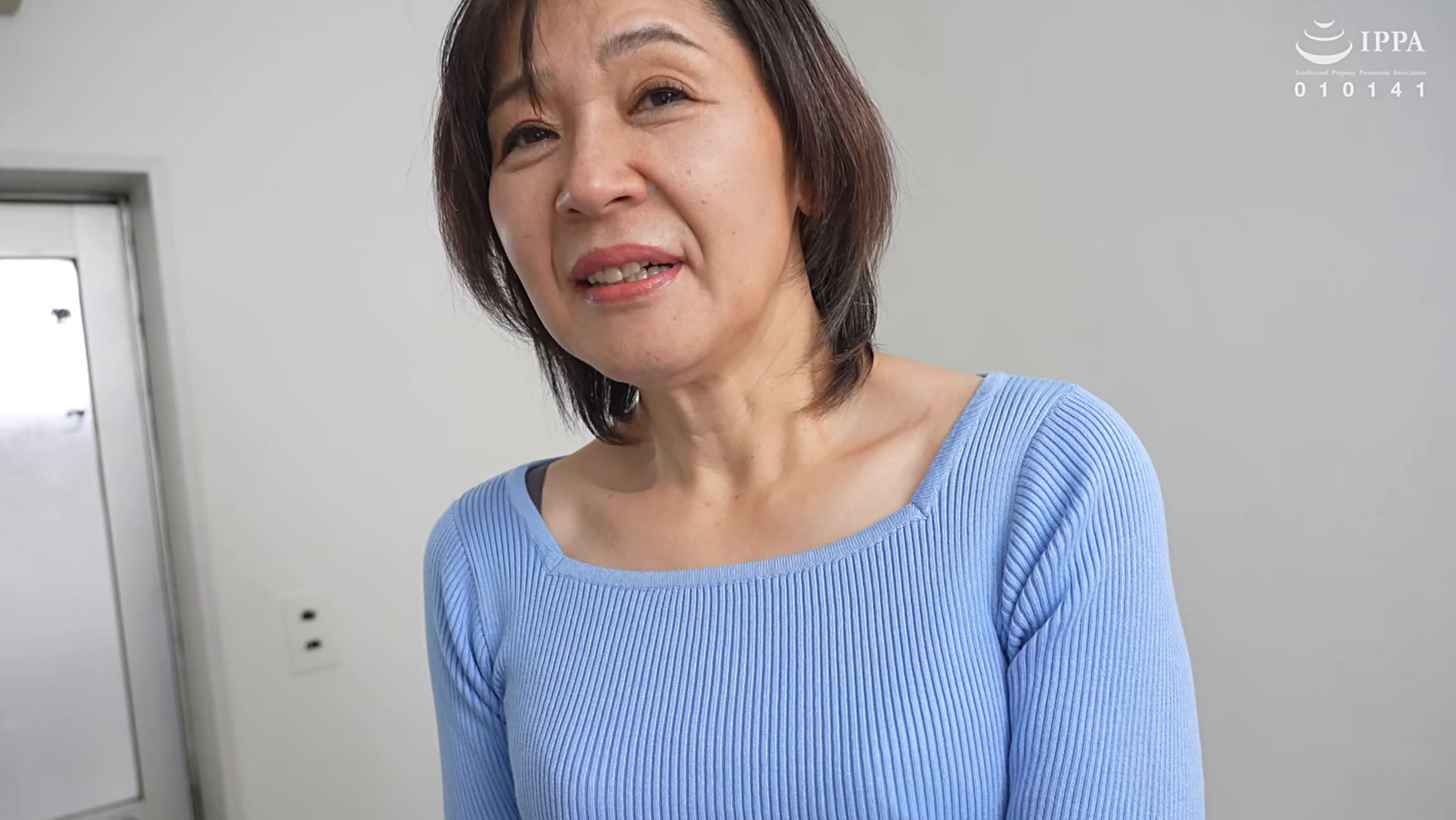「初撮り六十路妻ドキュメント第二章 和泉絹江 六十歳」のサムネイル