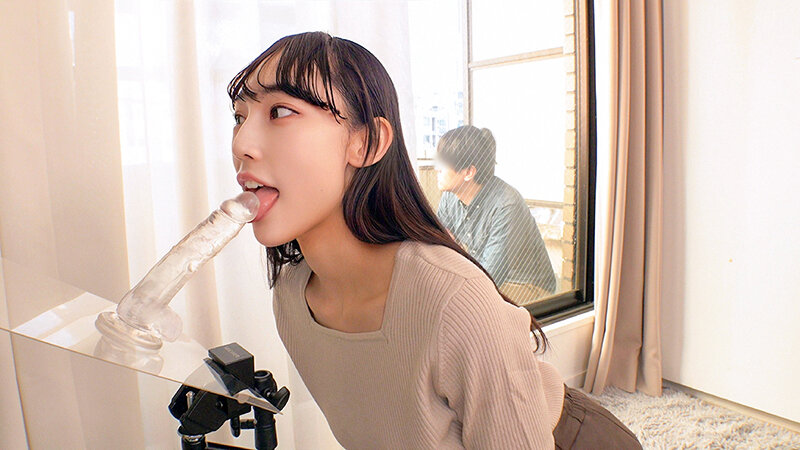 「【素人】欲求不満な巨乳人妻ママがマジックミラー越しに濃厚フェラ＆中出しで絶頂」のサムネイル