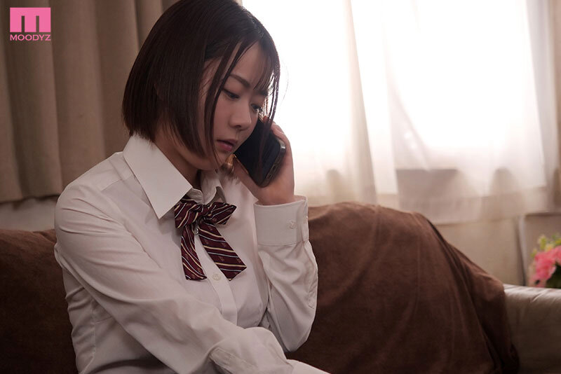 「水卜さくら 巨乳女子校生が恥じらいパイズリ!神乳ボディの辱めプレイで興奮必至」のサンプル画像1枚目