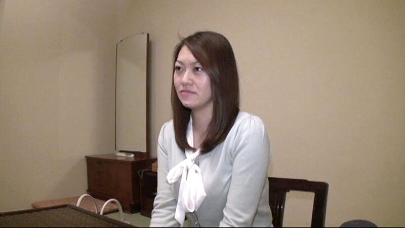 「【人妻NTR】33歳の妻を寝取らせる羞恥プレイ｜興奮必至の寝取られ人妻動画」のサンプル画像2枚目