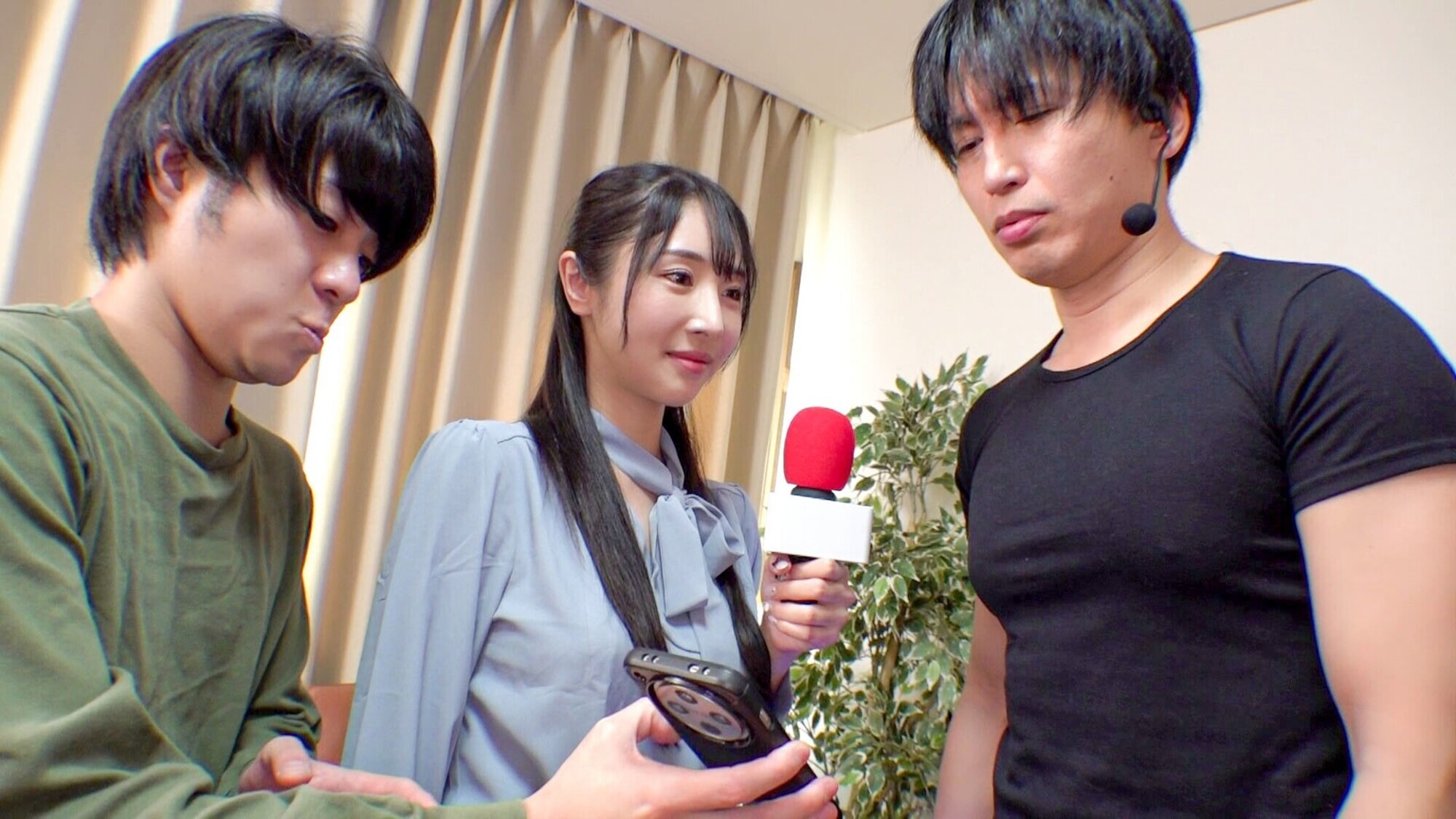 「夢?現実?仮想空間? AIでエロ動画を生成していたら、画面から飛び出してエロいプレイと中出しSEXまでできちゃった! 小野坂ゆいか」のサンプル画像10枚目