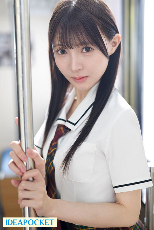 「林芽依が制服美少女役で恥じらいプレイ｜女子校生のお漏らし羞恥シーン満載の話題作」のサムネイル