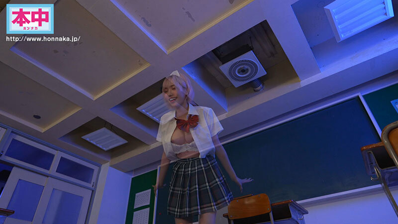 「春陽モカが制服ギャルで乱交中出し！痴女が責めまくる濃厚プレイ作品」のサムネイル