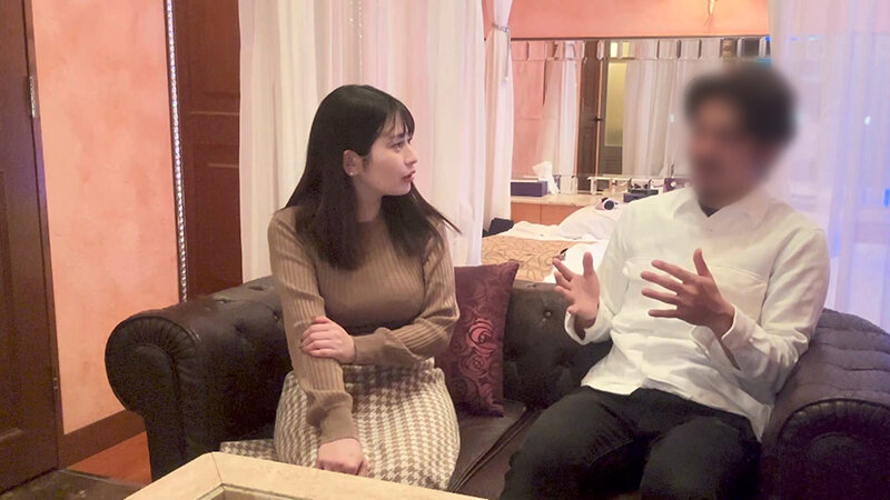 「優梨まいなが美乳を揺らしてメンエスで感じまくり！クンニと中出しで尻フェチ悶絶プレイ」のサムネイル