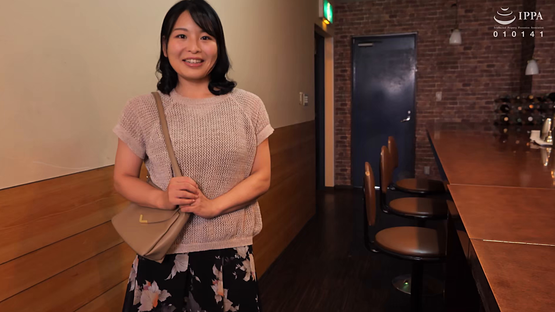 「初撮り人妻ドキュメント 第二章 羽田真子 三十六歳」のサンプル画像1枚目