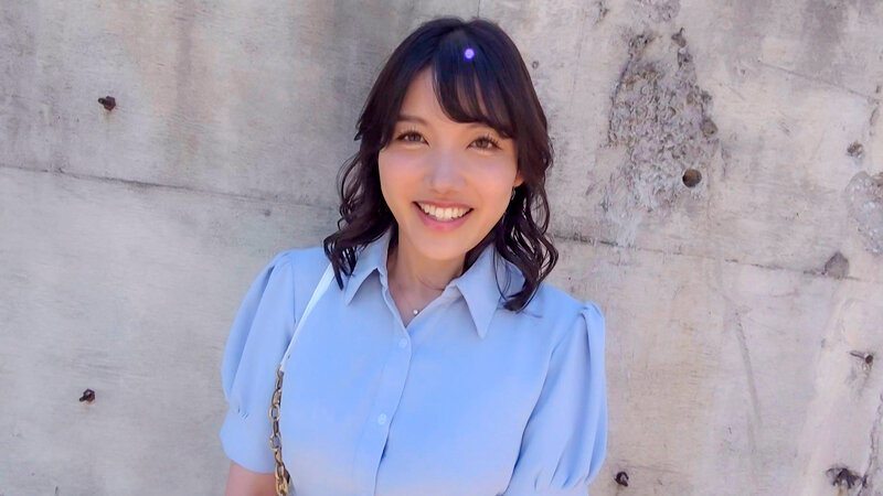 「岬さくら 巨乳巨尻の清楚お姉さんとハメ撮り中出し！プライベート感満載の二人きりお泊まり映像」のサンプル画像1枚目