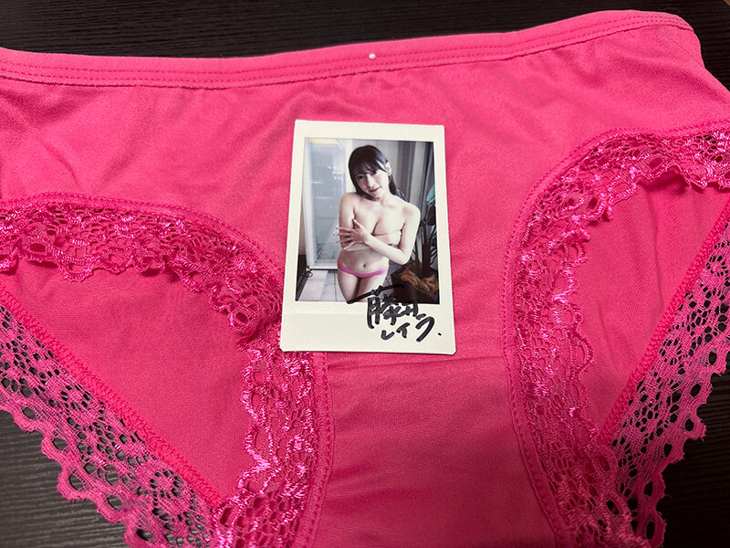 「藤井レイラ・赤城穂波ら人妻が義息子の巨根に溺れるNTR中出し作品｜巨乳義母の禁断寝取られ」のサムネイル