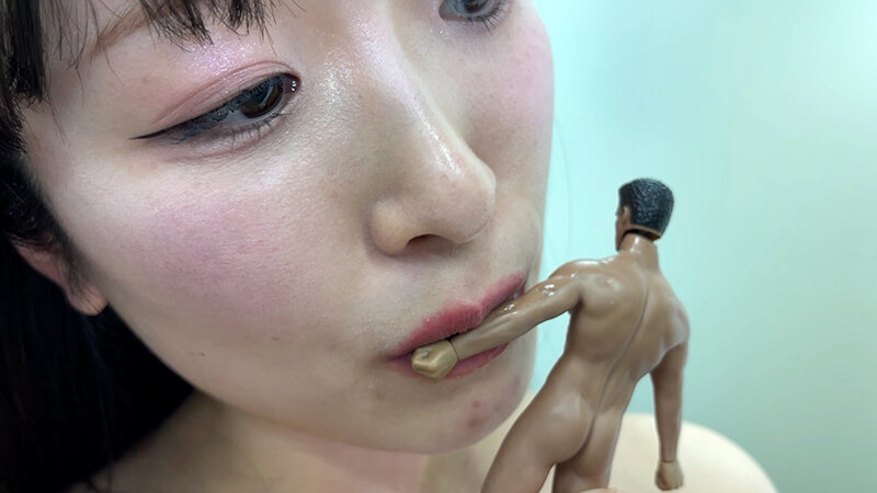 「【素人ナンパ】たれ目お姉さんの濃厚キステクニックにM男悶絶！唾液たっぷり責め」のサンプル画像7枚目