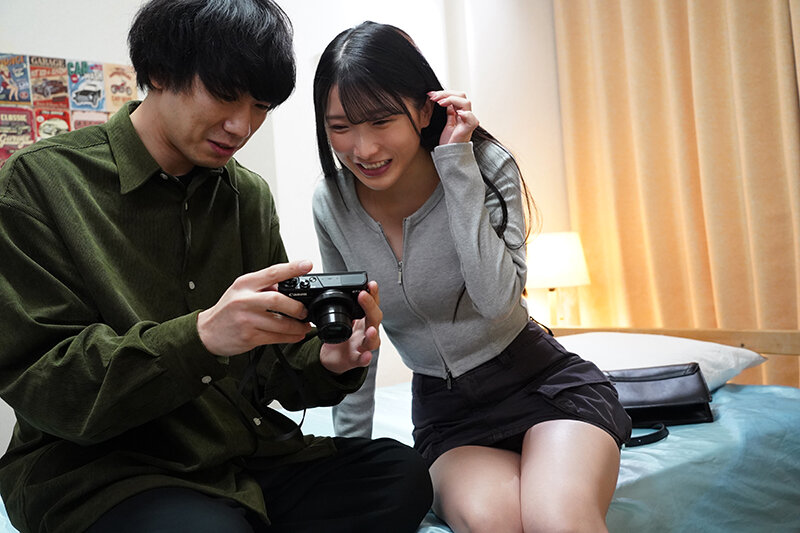 「【素人お姉さん】美乳の肉食系女子がフェラから中出しまで積極的に求める濃厚プレイ」のサムネイル
