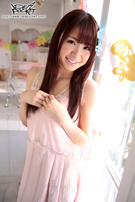 「逢坂はるな FIRST IMPRESSION 80 美少女アイドル級ルックスの衝撃デビュー作品レビュー」のサンプル画像11枚目