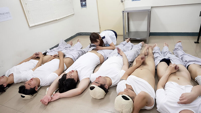 「【職業色々】女性看守が冷徹指導！バイブ責め騎乗位で潮吹きアクメに導く更生プログラム」のサンプル画像14枚目