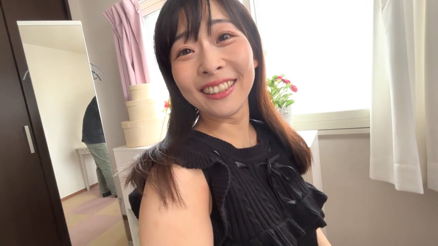 「【素人】みおりさんのアナル観察動画｜街角ナンパ企画でパート主婦が恥じらい初体験」のサンプル画像2枚目