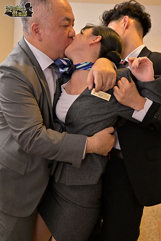 「【素人お姉さん】スレンダー美女が3P乱交でアクメ連続絶頂！高級ホテルで激しく乱れる中出し映像」のサンプル画像3枚目