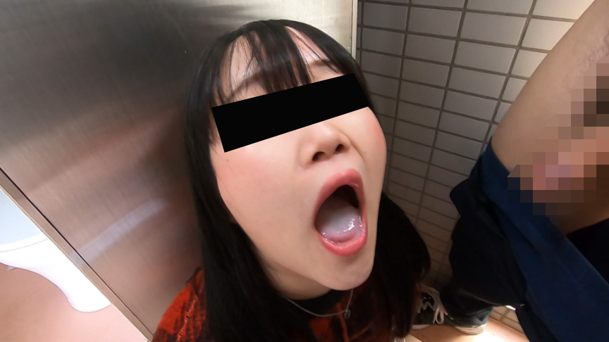 「【素人】【野外プレイ】スリル満点の屋外フェラ&本番特集vol.2|露出好き必見の興奮映像」のサンプル画像8枚目