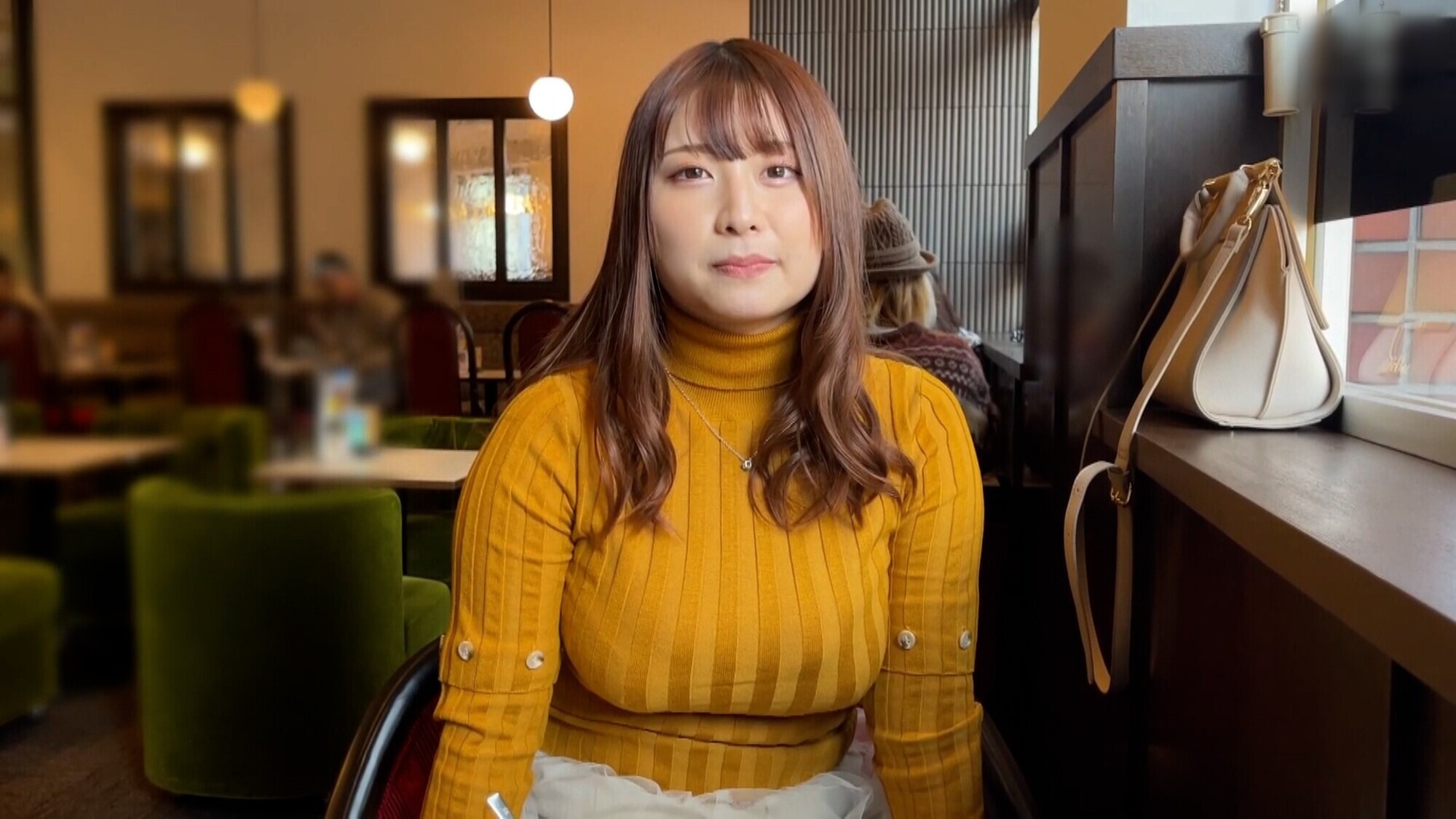 「無垢な笑顔とおっとり感で良いコ感ハンパない乙女とマッチアプリで知り合い個撮テイでラブホでパコパコ嵌め撮りセックス！」のサムネイル