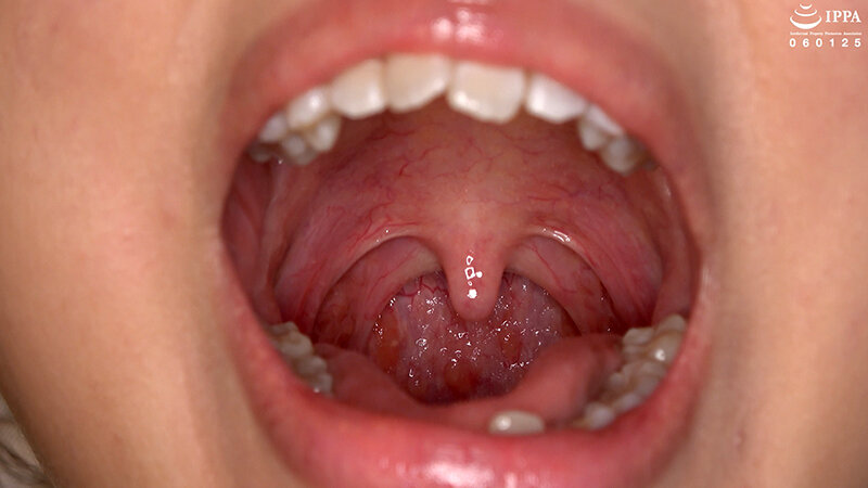 「【谷田かりな】口内観察&巨大女フェチ動画!歯・口腔フェチ必見のくすぐったがり反応【フェチ】」のサンプル画像7枚目