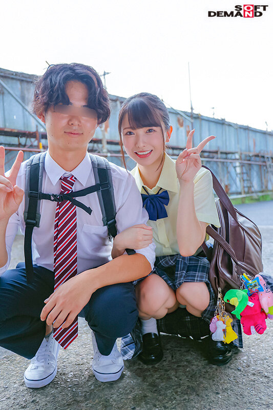 「【素人JK】マジックミラー号で学園のマドンナが彼氏当てゲームに挑戦！手コキ＆フェラでご奉仕する女子校生ナンパ企画」のサンプル画像14枚目