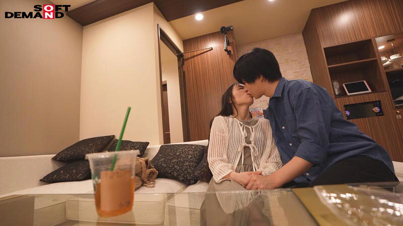 「玉井晴香 スレンダー人妻がフェラ&ごっくん初体験!敏感ママのハメ撮りSEX」のサンプル画像12枚目