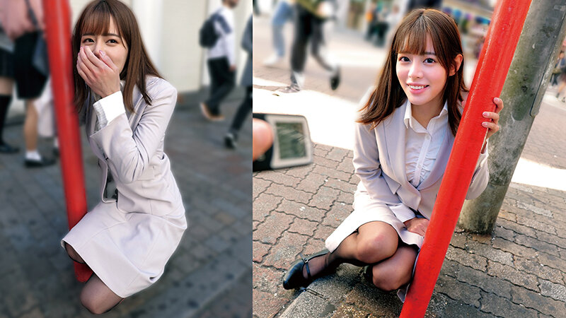 「【羞恥】美乳OLがビジネススーツ姿で野外露出！リモコンバイブお散歩で絶頂する28歳美女」のサンプル画像1枚目