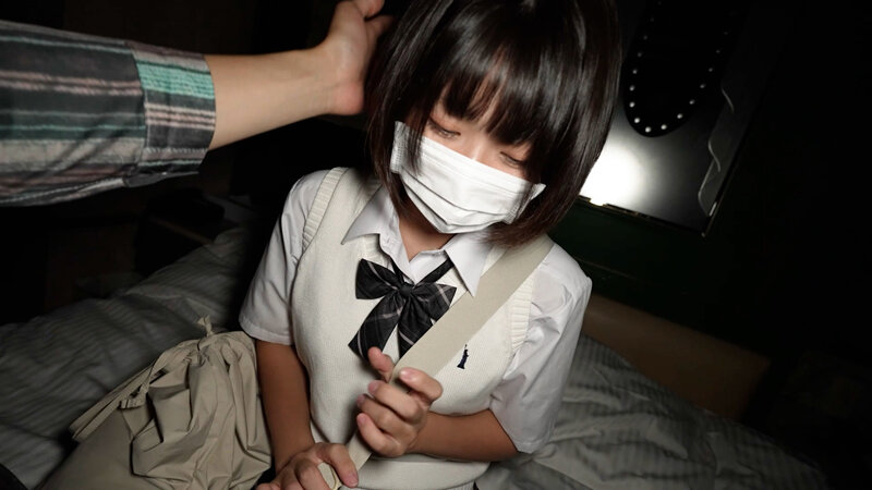 「市川りく・冬愛ことねら10人の制服美女がハメ撮り中出しに溺れる素人スレンダー娘784分」のサムネイル