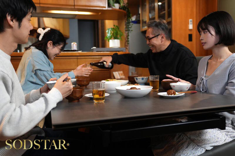 「【MINAMO】人妻が連れ子に寝取られ中出しされる禁断NTR！夫より感じてしまう背徳セックス」のサンプル画像12枚目