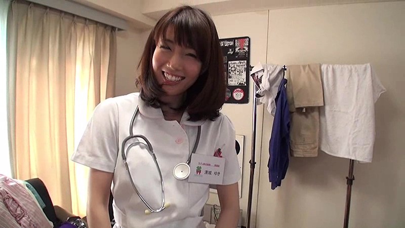 「清城ゆき 人妻が野外露出で羞恥プレイ！激しい潮吹き絶頂デートに悶絶する熟女動画」のサンプル画像5枚目