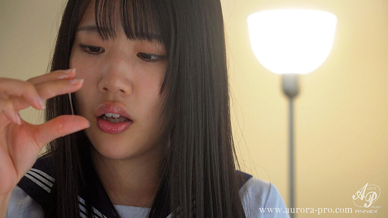 「桜ゆの 女子校生が3P・4Pで中出し＆顔射される露出願望プレイ動画」のサンプル画像3枚目